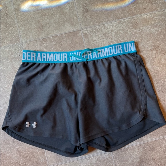 Under Armour Women's grey Shorts with Blue Waistband - Picture 1 of 2